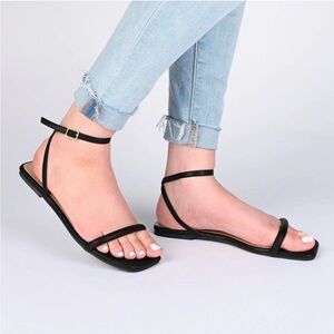 Journee Collection VEENA MULTI STRAP SANDALS